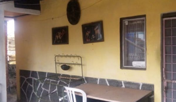 Rumah di Mengger Girang Siap Huni